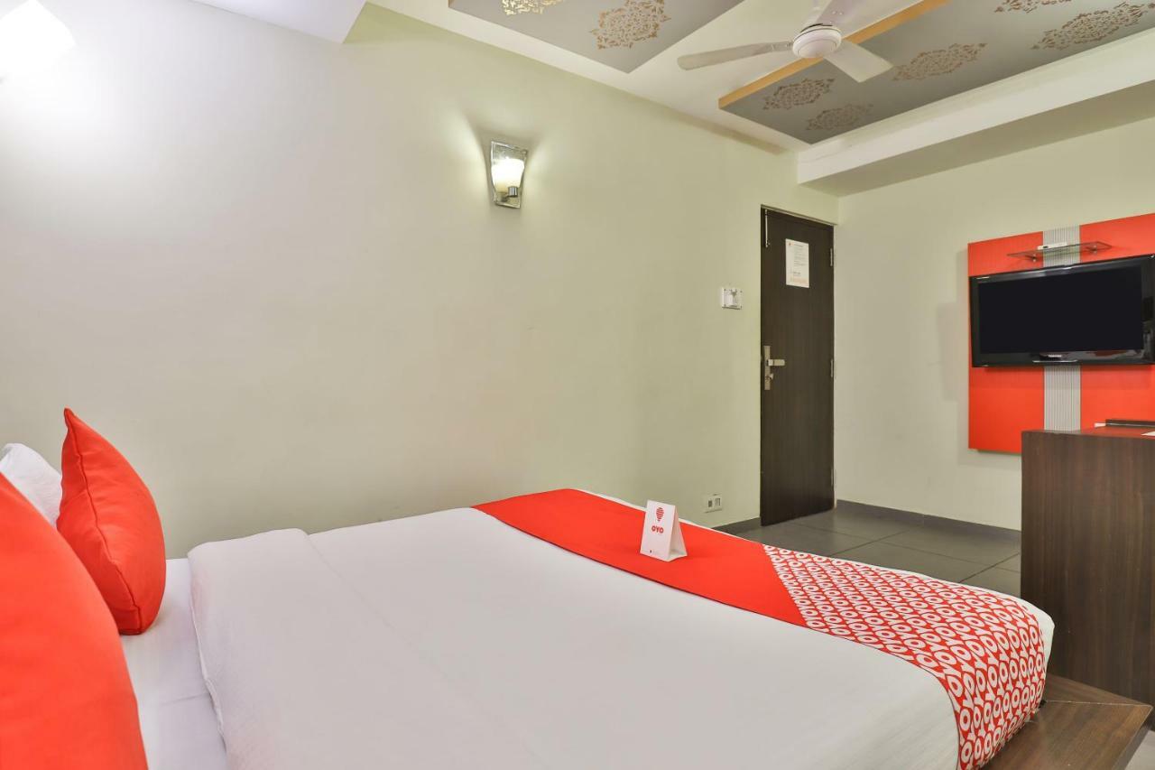 Oyo 4161 Hotel Shailly Inn Ahmedabad Exterior foto